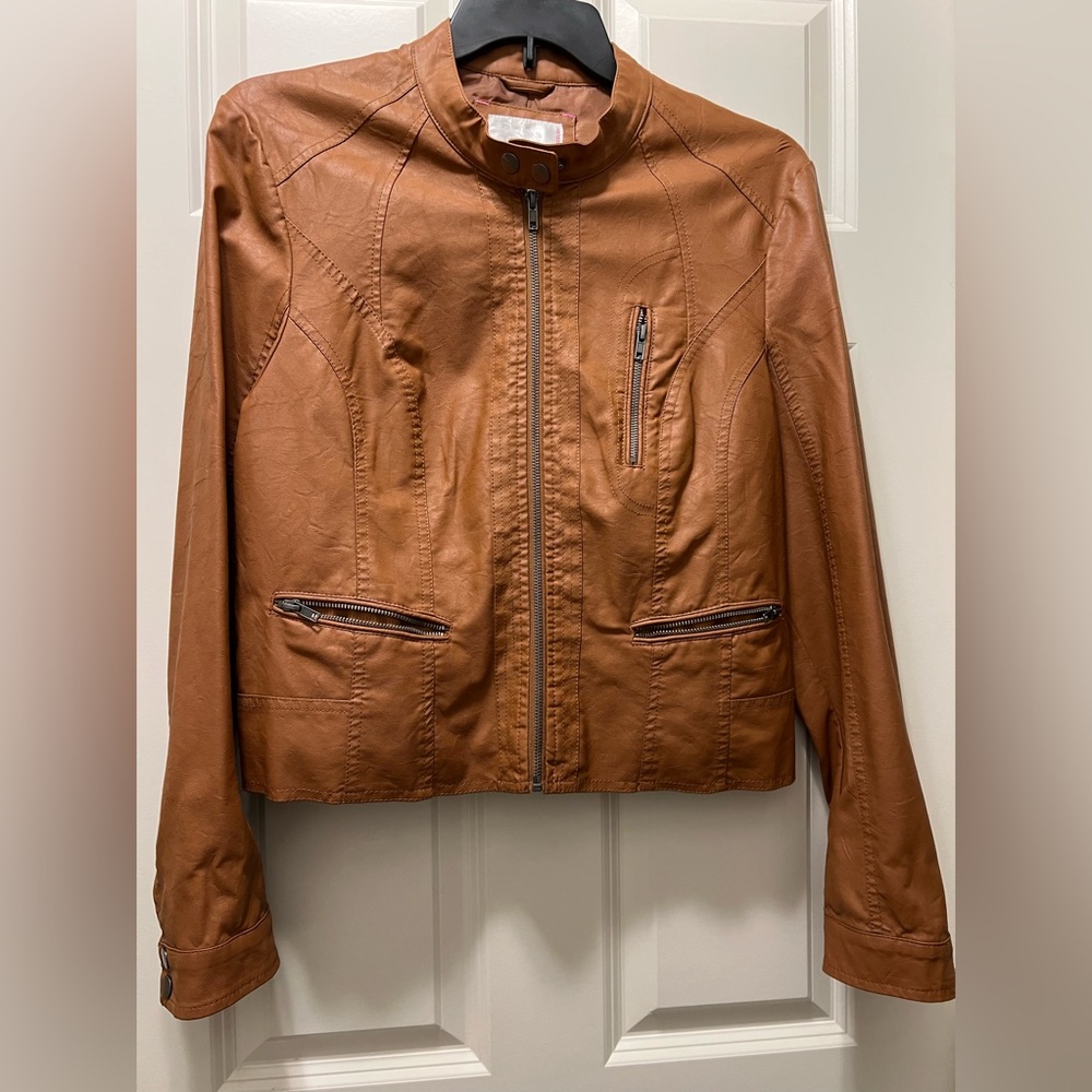 Xhiliration FAUX leather jacket. Size XXL. GUC.